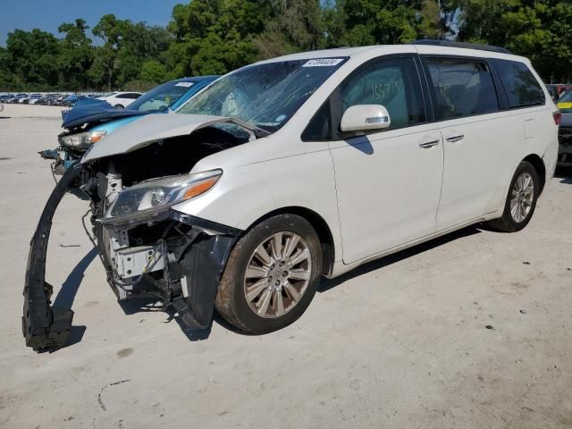 2016 Toyota Sienna XLE