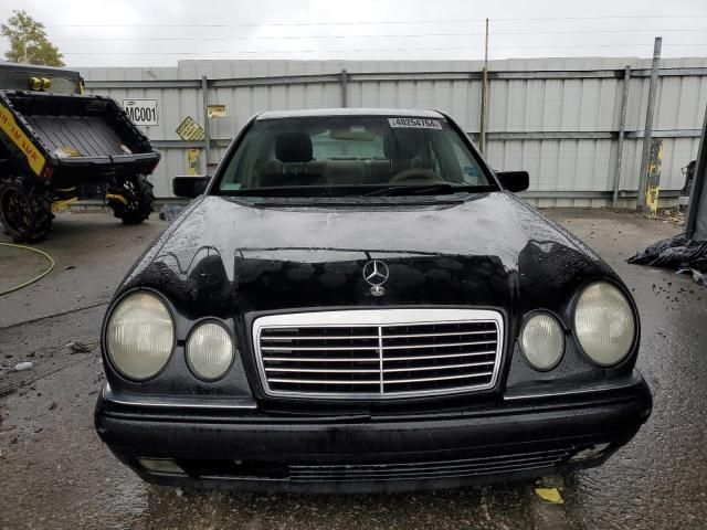 1999 Mercedes-Benz E 320