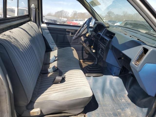 1988 Nissan D21 Short BED