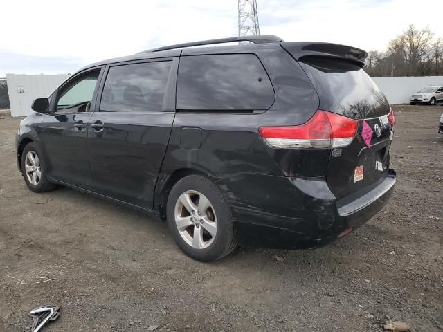 2011 Toyota Sienna LE