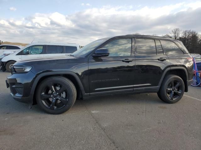 2023 Jeep Grand Cherokee Laredo