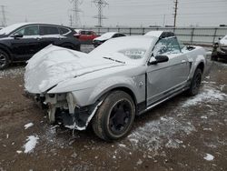 Carros salvage a la venta en subasta: 2001 Ford Mustang