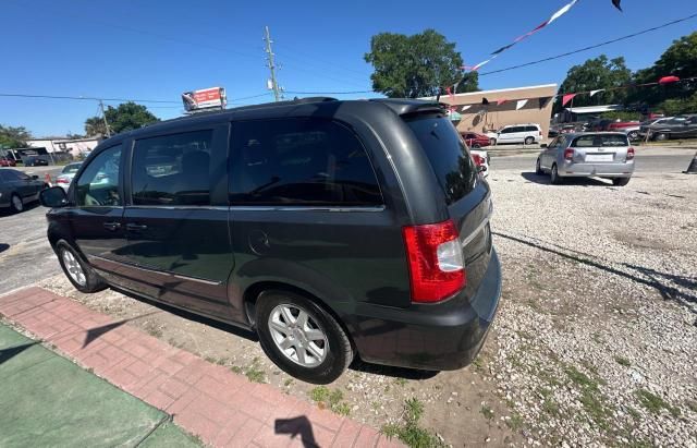 2011 Chrysler Town & Country Touring