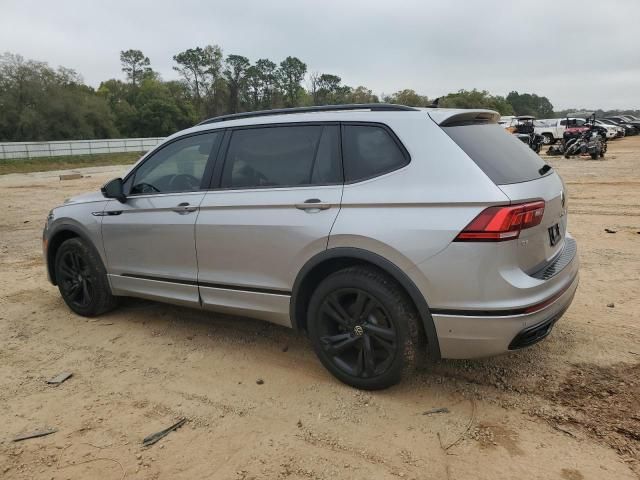 2023 Volkswagen Tiguan SE R-LINE Black