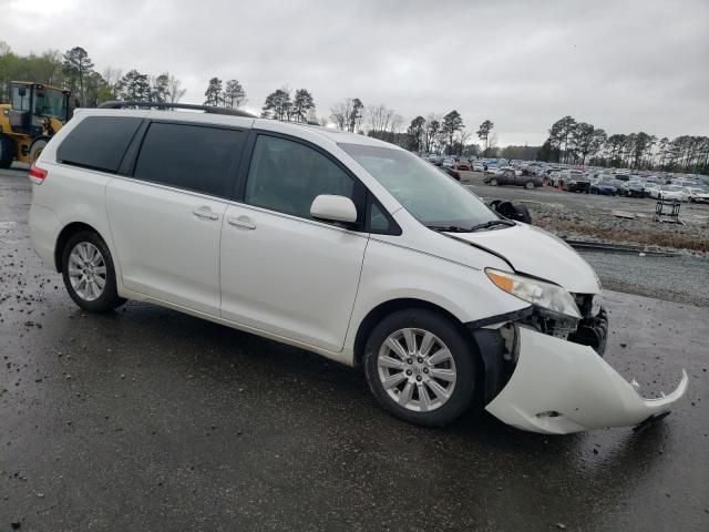 2012 Toyota Sienna XLE