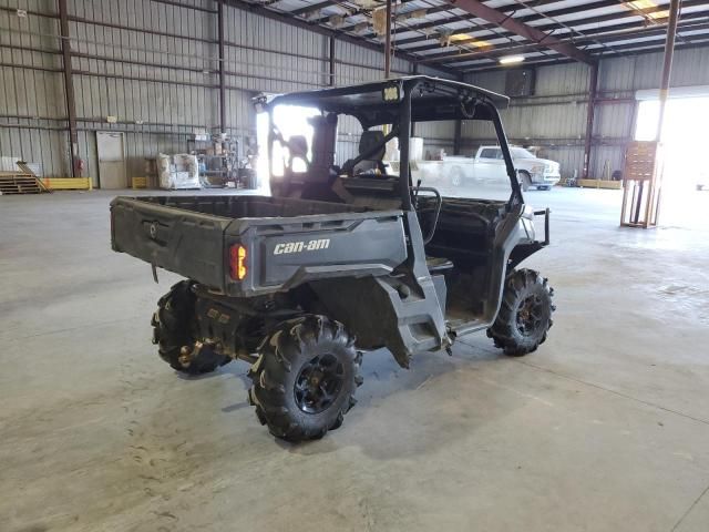 2017 Can-Am Defender HD10