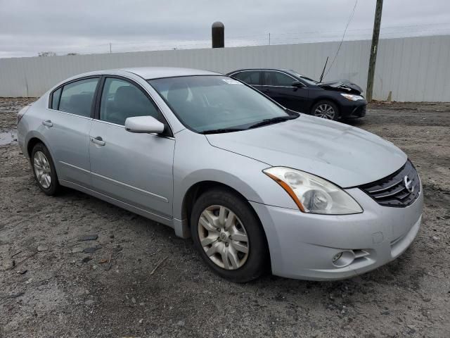 2010 Nissan Altima Base