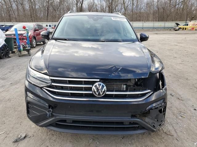 2022 Volkswagen Tiguan SE