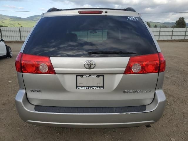 2006 Toyota Sienna XLE