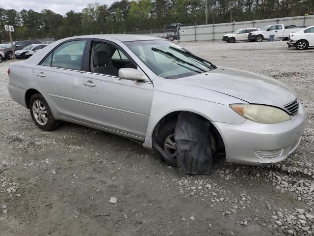 2005 Toyota Camry LE