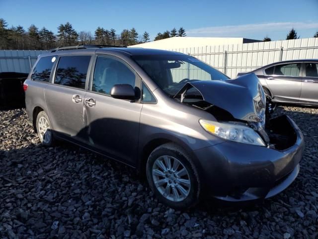 2015 Toyota Sienna LE