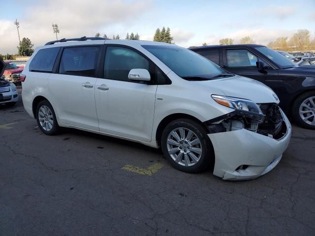 2017 Toyota Sienna XLE