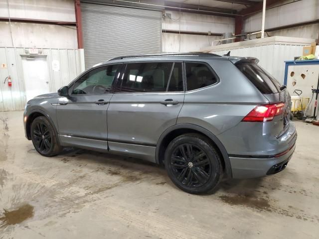 2022 Volkswagen Tiguan SE R-LINE Black