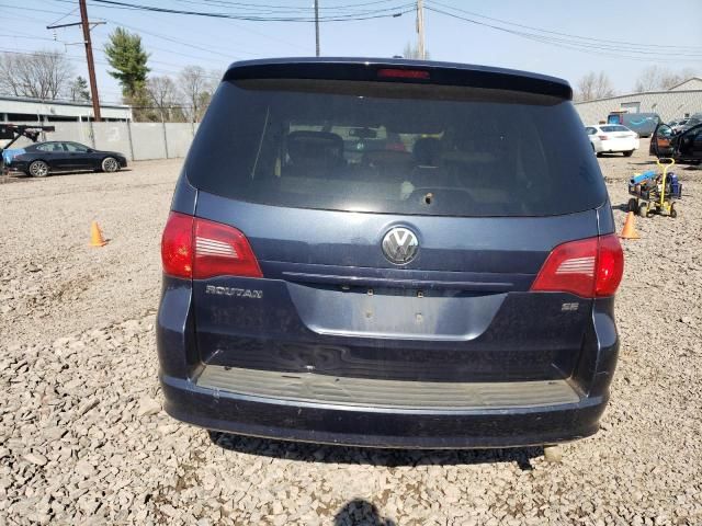 2009 Volkswagen Routan SE