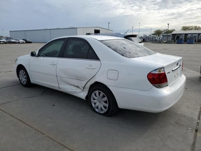 2005 Toyota Camry LE