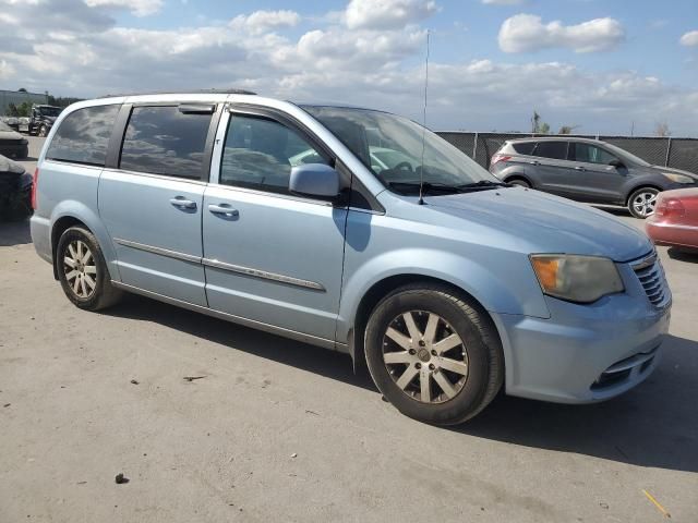 2013 Chrysler Town & Country Touring