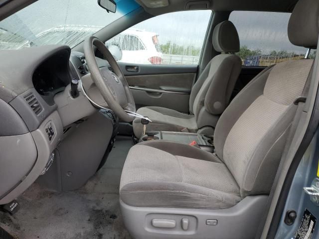 2010 Toyota Sienna CE