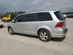 2010 Volkswagen Routan SE