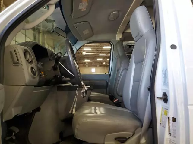 2009 Ford Econoline E150 Van