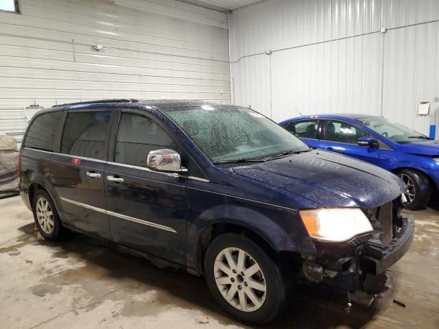 2012 Chrysler Town & Country Touring L