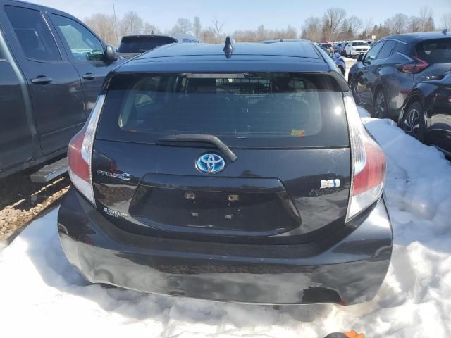 2016 Toyota Prius C