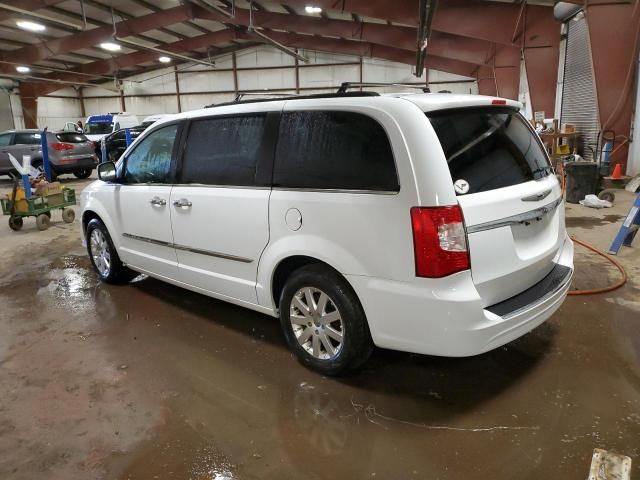 2016 Chrysler Town & Country Touring