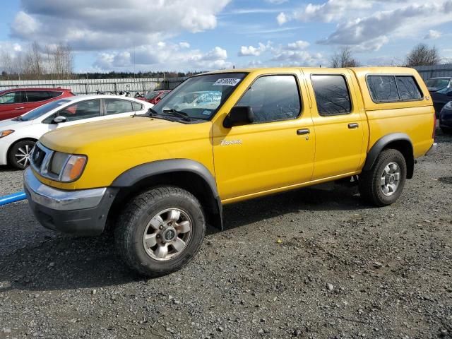 2000 Nissan Frontier Crew Cab XE