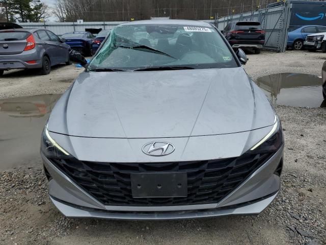 2023 Hyundai Elantra SE