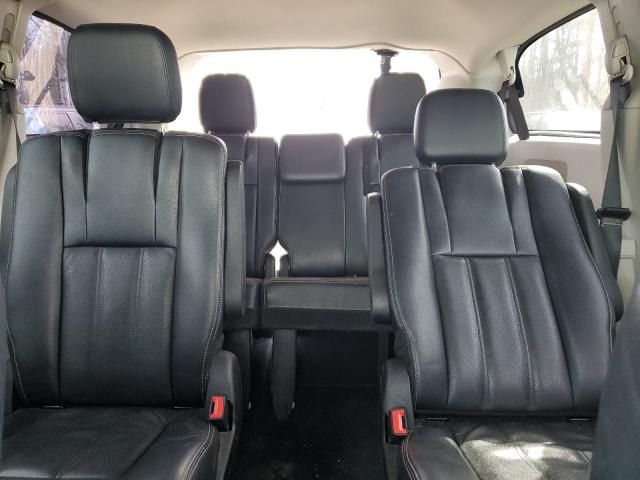 2013 Dodge Grand Caravan Crew