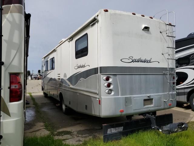 2003 Workhorse Custom Chassis Motorhome Chassis W22