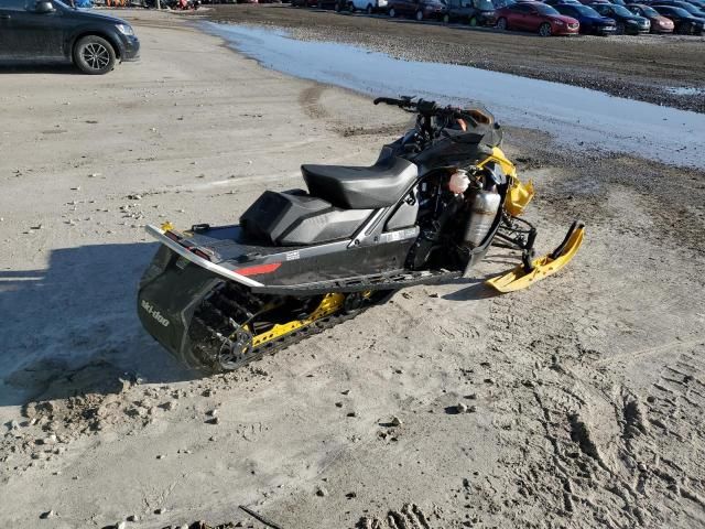 2023 Skidoo 2023 Skidoo Snowmobile