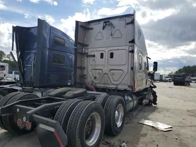 2016 Freightliner Cascadia 125 Semi Truck