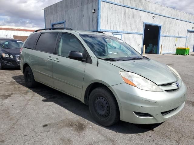 2010 Toyota Sienna CE