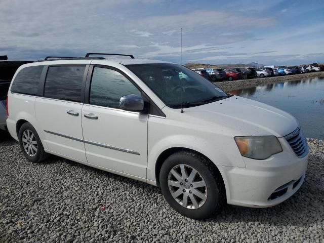 2011 Chrysler Town & Country Touring L