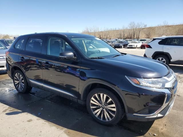 2019 Mitsubishi Outlander SE