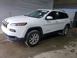 Carros salvage sin ofertas aún a la venta en subasta: 2016 Jeep Cherokee Latitude