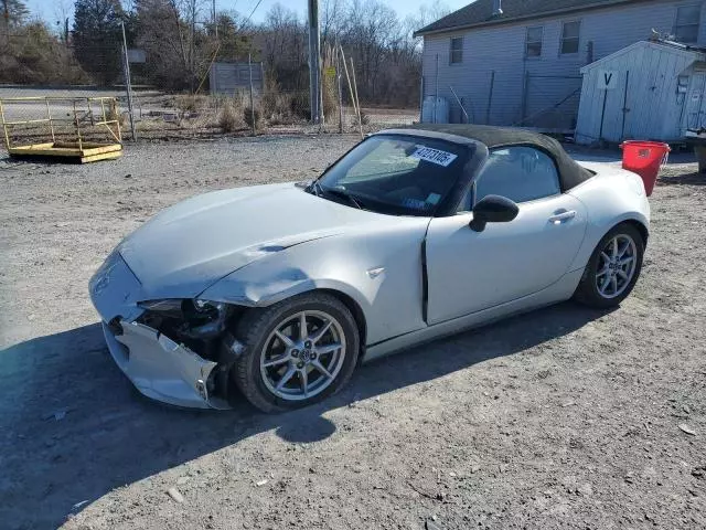 2017 Mazda MX-5 Miata Sport