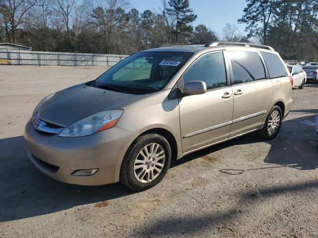 2010 Toyota Sienna XLE