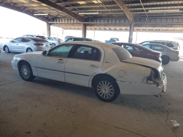 2004 Lincoln Town Car Executive