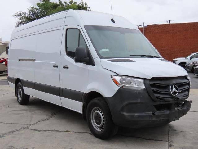 2022 Mercedes-Benz Sprinter 2500