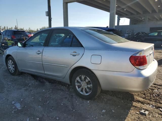 2005 Toyota Camry LE