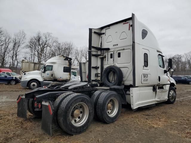 2016 Freightliner Cascadia 125 Semi Truck