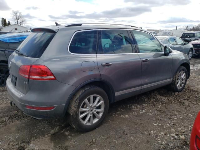 2014 Volkswagen Touareg V6