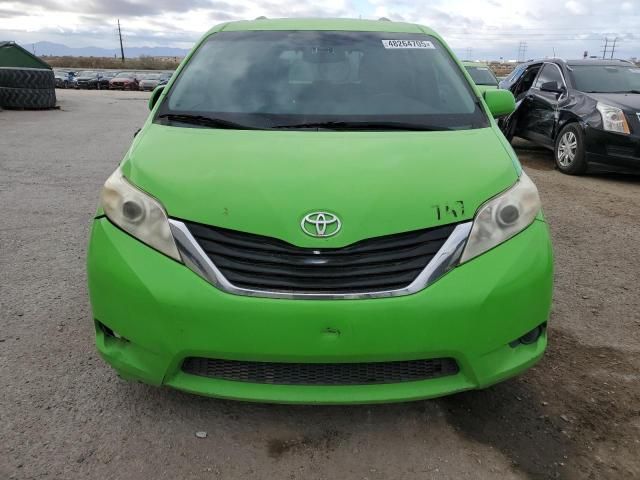 2014 Toyota Sienna LE