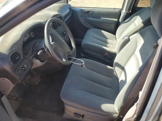 2005 Chrysler Town & Country LX