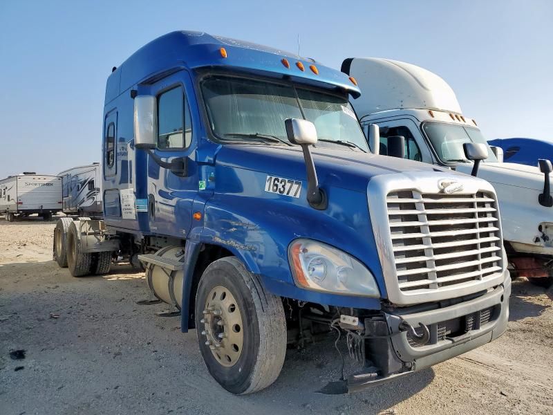 2012 Freightliner Cascadia 125