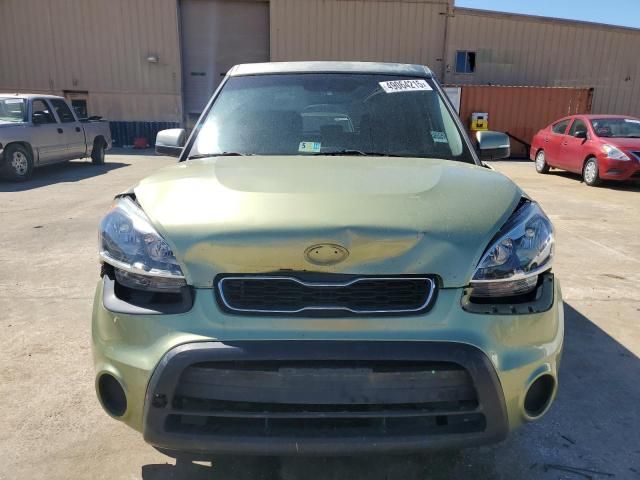 2013 KIA Soul +