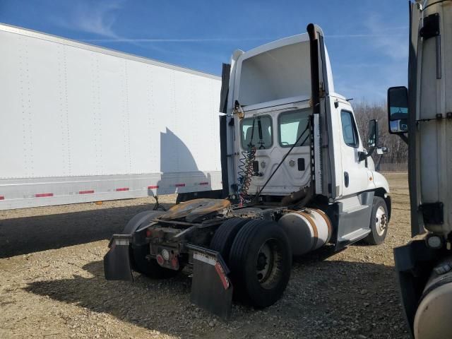 2016 Freightliner Cascadia 125