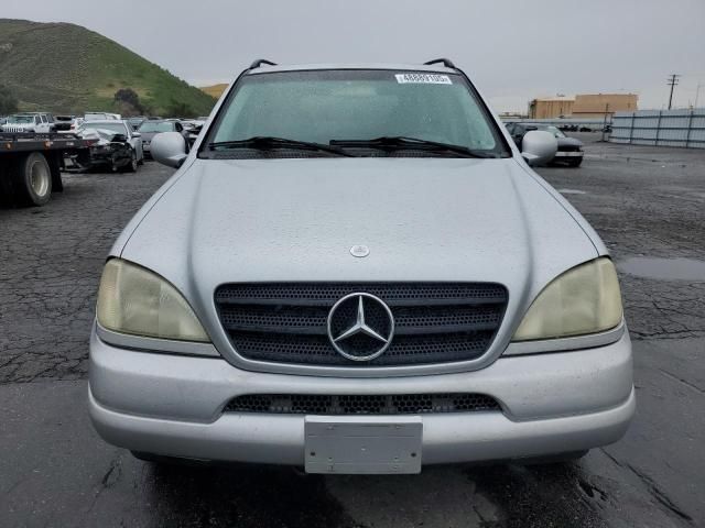 2000 Mercedes-Benz ML 320