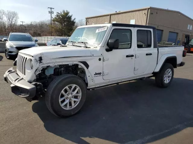 2023 Jeep Gladiator Sport